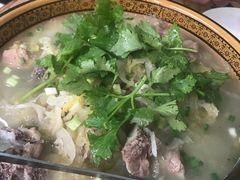 酸菜炖排骨-田师傅中餐馆东北人家(众望街店)
