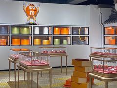 -万物奢潮中古奢侈品(青岛店)