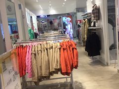-燕莎友谊商城(金源店)