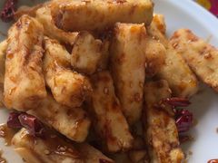 -95号酱骨·一块豆腐(展春园西路店)