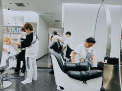 -AYO SALON
