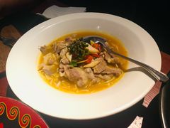 酸汤肥牛-花马天堂云南餐厅 Lost Heaven(外滩店)