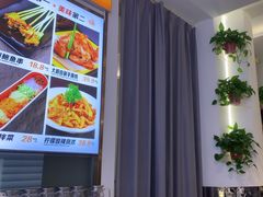 -嗨辣小聚·盘锦河蟹·海鲜烧烤龙虾(盘锦十年好店)