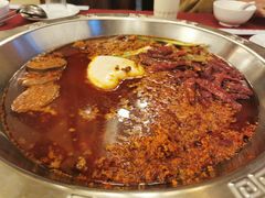 -山城年华老火锅(玉林店)