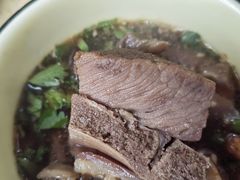 -东巴谷野生菌火锅餐厅