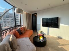 -宝山路(地铁站)