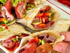 -乔家小院•本地小海鲜•非遗驴肉(万年泉路店)