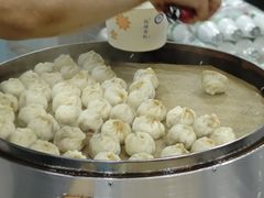 爆汁肉包-红帽叔叔包子