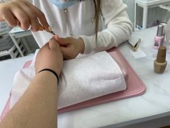 -赢韵美甲美睫瑞士净斑中心