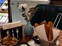 西班牙油条配巧克力酱-帕歌西班牙餐厅paco tapas
