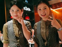 -雍容荟帝王蟹活龙虾展台自助(IFS黑金店)