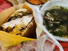 烧饼夹肘子肉-昌顺马记小吃店(昌盛园店)