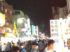 -六合夜市