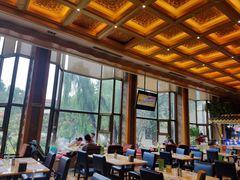 靠窗位-舜耕山庄四时万和自助餐厅