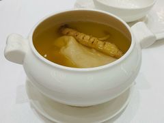 黄参片瑶柱炖花胶汤-猪肉婆·德景轩