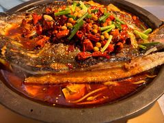 -鸣记脆皮烤鱼·海鲜烤鱼(三八广场店)