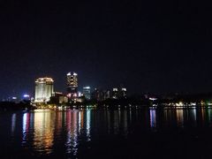 夜幕下的康帝国际酒店-惠州康帝国际酒店