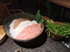 -三出山火锅(南京万象天地店)