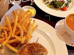 -db Bistro & Oyster Bar by Daniel Boulud(滨海湾金沙店)