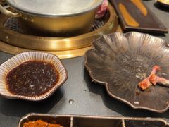 -铭牛烧肉·和牛海鲜自助(高新月牙湖店)
