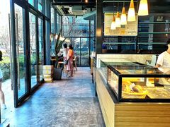 面包甜点陈列柜-麦田工坊(月湖店)