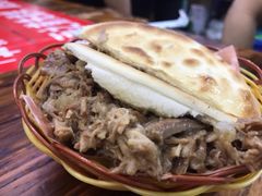 肉夹馍-老陈婆手工面庄