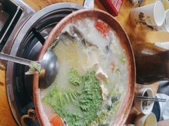 -阿婆情腊排骨火锅(金虹路店)