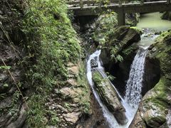 -龙水峡地缝景区