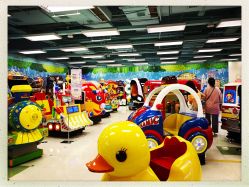 -莫莉幻想儿童乐园(郑州丹尼斯三天地店)