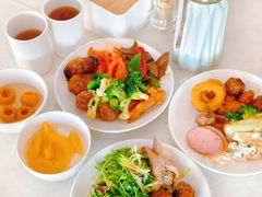 黄桃罐头-伏尔加庄园米尼阿久尔餐厅