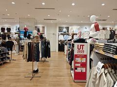 -优衣库(咸宁金诚广场店)