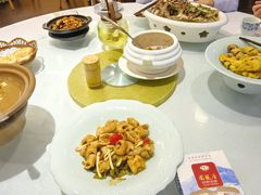 -围龙屋客家食府(福田店)