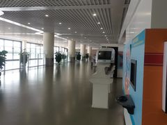 -龙阳路磁悬浮列车总站-停车场