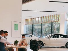 -深圳创丰宝宝马4S店(龙岗中心区店)