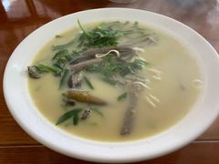 -三百碗宝应长鱼面(板仓街店)