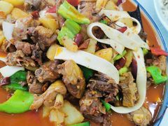 -撒拉人家.酸菜牦牛肉火锅