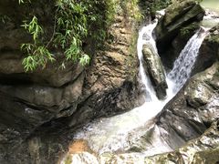 -龙水峡地缝景区