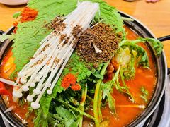土豆排骨火锅-喇喇排骨火锅·传统韩式脊骨汤(望京西园总店)