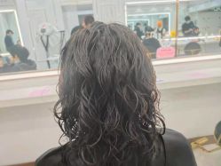 -镁连社·美联社