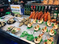 -六合夜市