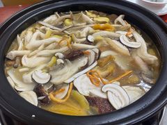-菌之家·专业纯野生菌火锅·特色炒菌