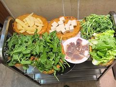 -野菌园·野生菌火锅首创第一家(关兴路总店)