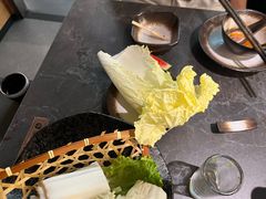 -湊湊火锅·茶憩(杭州湖滨银泰in77店)