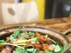 鸡煲（小份半只）-奇味鸡煲(麦地店)