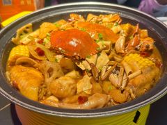 -多嘴超级肉蟹煲(中街恒隆故宫店)