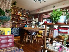 -一米阳光咖啡店(百通尚风尚水店)