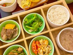 -华夏良子·足道SPA艾灸(三里屯店)