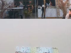 -UNI UNI(环亚凯瑟琳店)