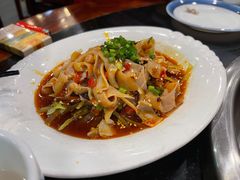 -老来福·非遗酸汤兔(凯旋路店)