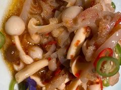 菌菇千层肚-雀蓝川菜(奥体广场店)